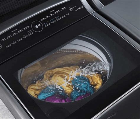 Reviewers mention that the <strong>Whirlpool Cabrio washer</strong> is inappropriate for heavy cloth loads. . Whirlpool cabrio platinum washer problems